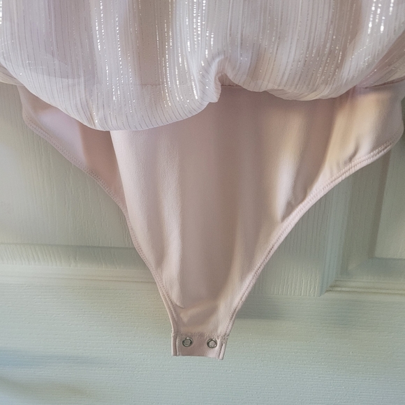 Sheer/Polyester Body suit - Picture 4 of 7